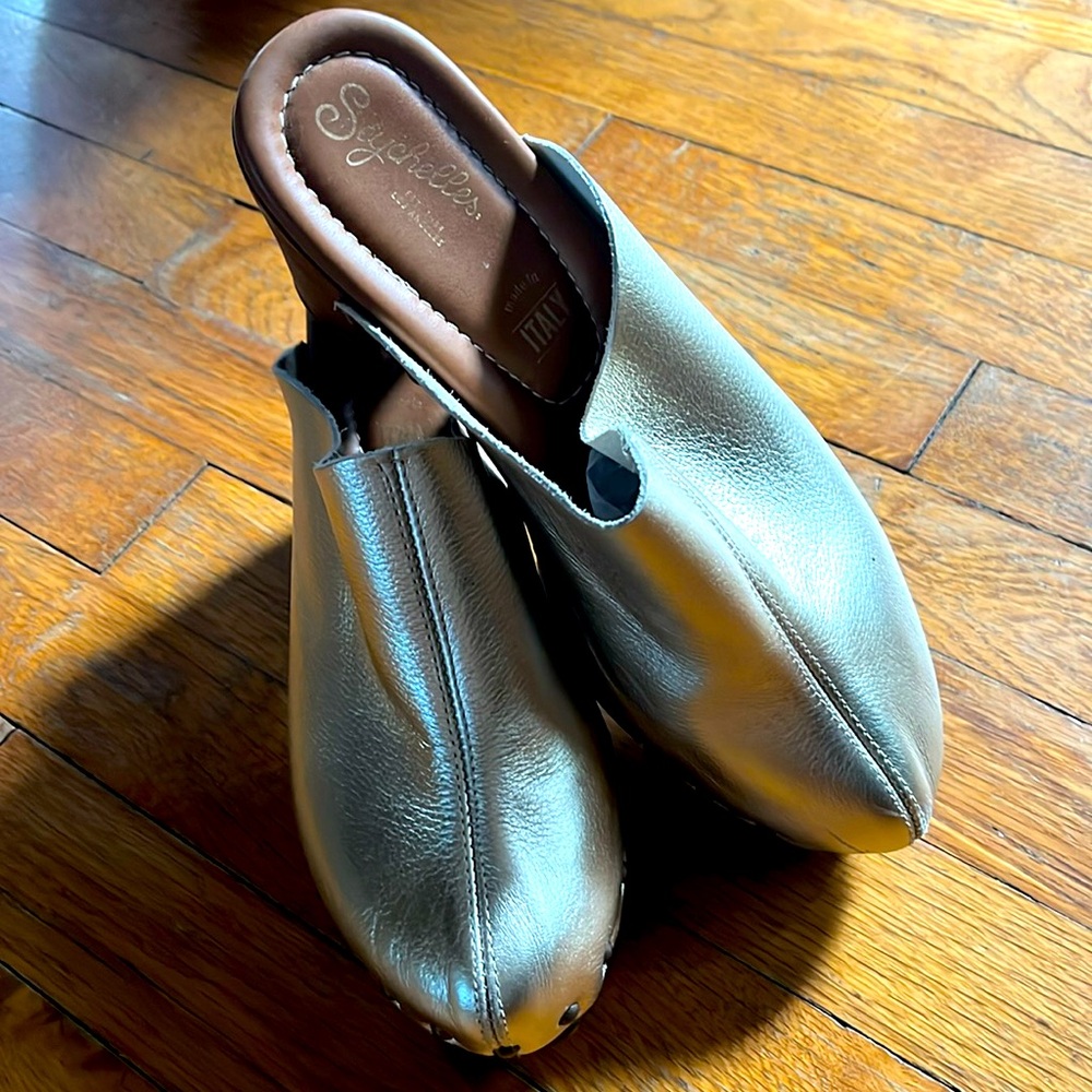 Gold Clogs